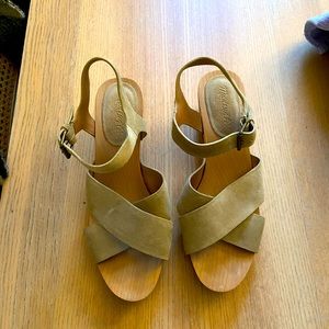 Madewell clogs, Sand color suede 10